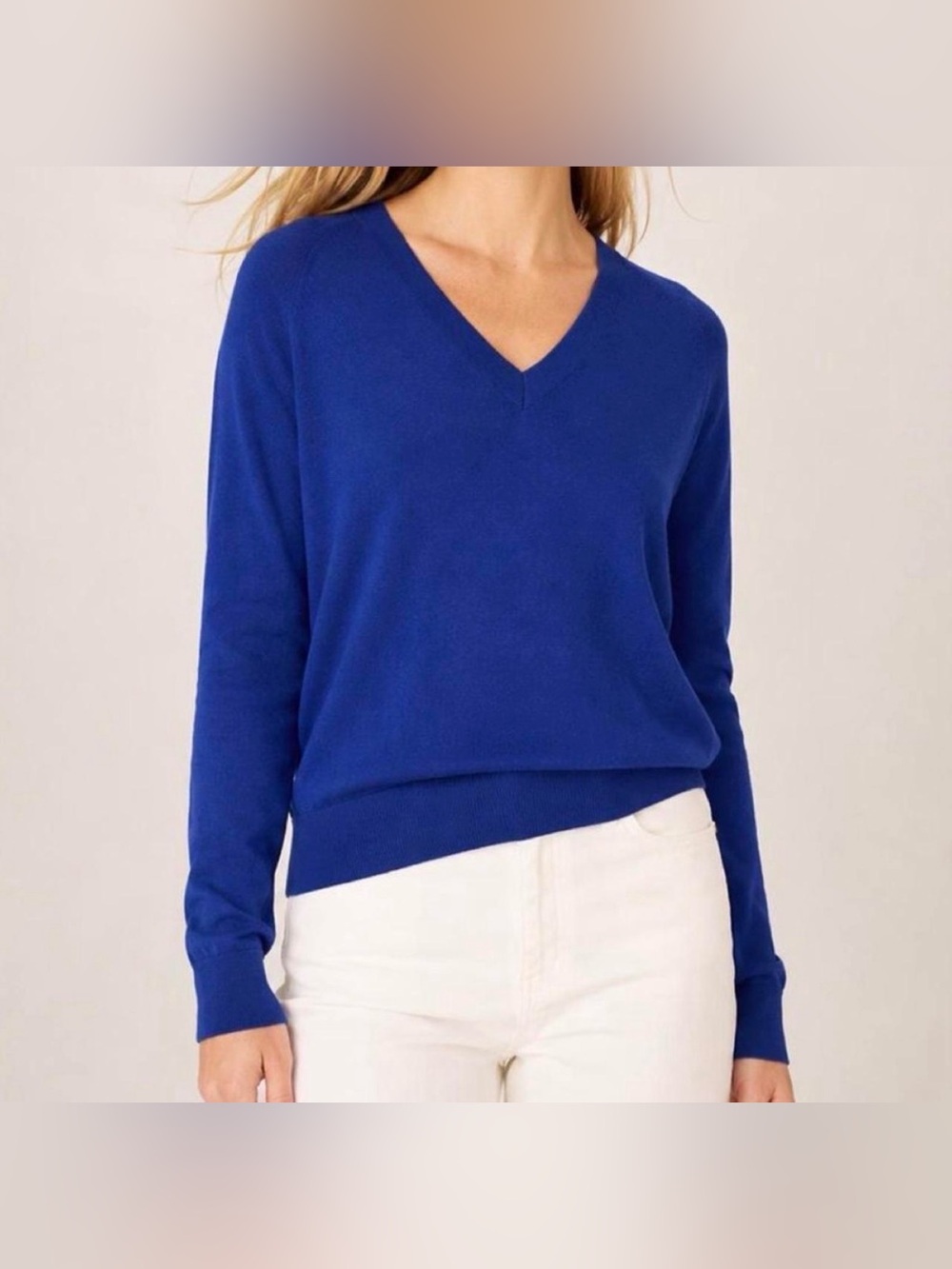 Banana Republic V neck wool sweater